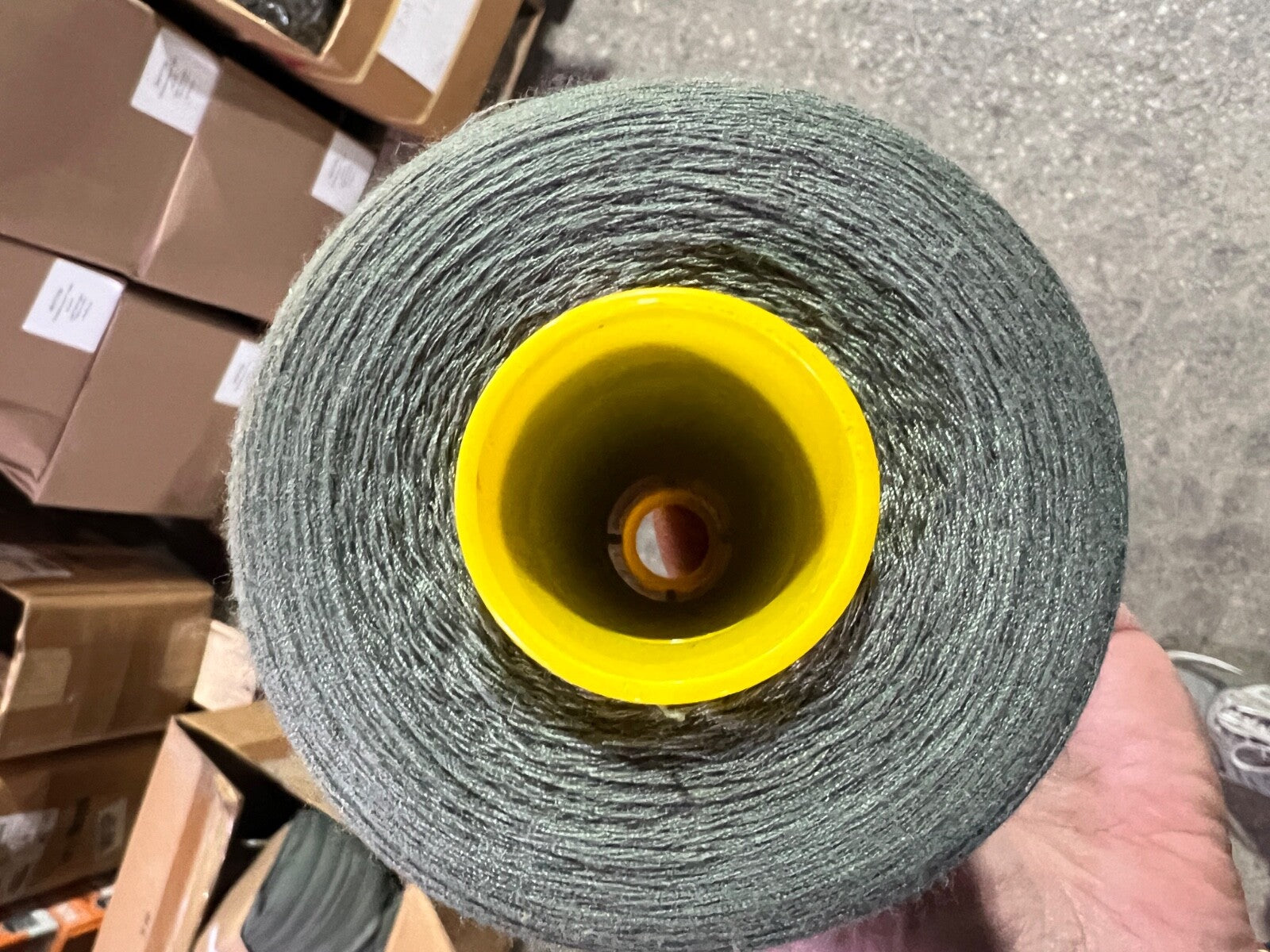 Coats GVT AA50199 Poly Corespun Thread – Foliage Green TKT 50 TEX 40 Military US
