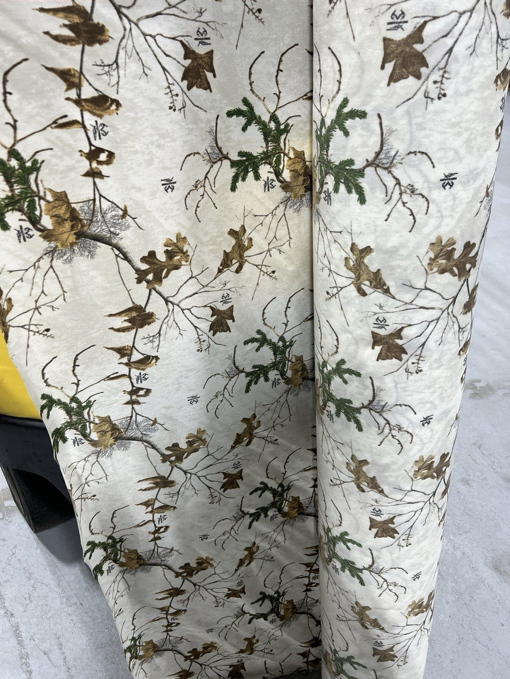 Real Tree Xtra Snow 500D Nylon 60” -Heavy Duty-Outdoor Camo Fabric