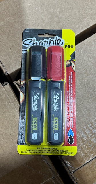 Sharpie PRO Permanent Markers, Chisel Tip, Black & Red 2-Pack